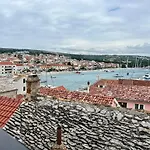 Azalea Dalmacija Luxury And * Primošten