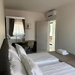 Appartamento Azalea Dalmacija Luxury And Primošten
