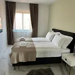 Azalea Dalmacija Luxury And * Primošten