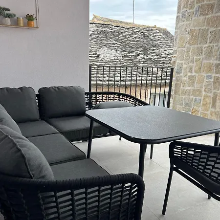 Apartment Azalea Dalmacija Luxury And Primošten