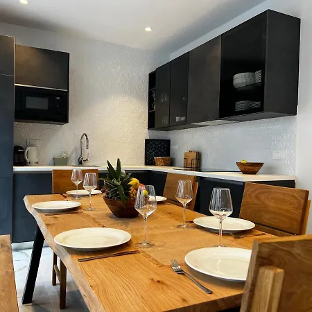 Azalea Dalmacija Luxury And * 普利莫顿