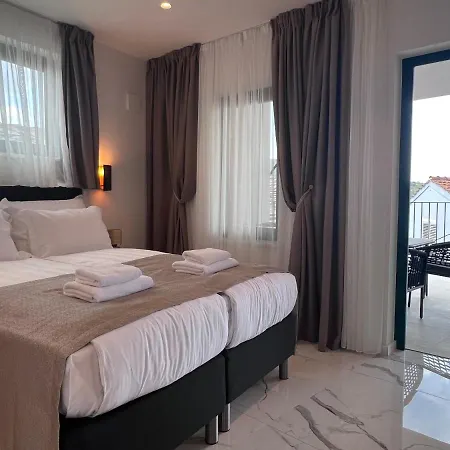 Azalea Dalmacija Luxury And