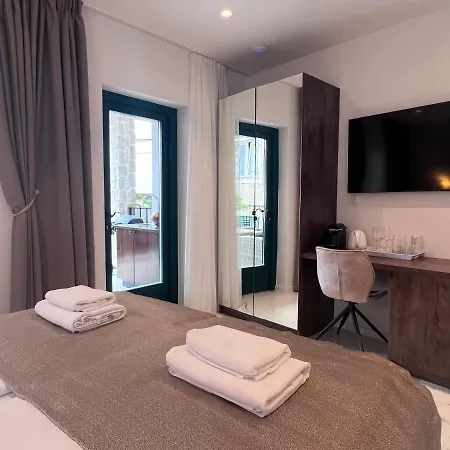 Azalea Dalmacija Luxury And * Primosten