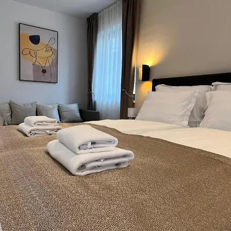 Azalea Dalmacija Luxury And Apartment Primosten