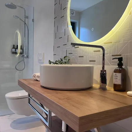 Azalea Dalmacija Luxury And *