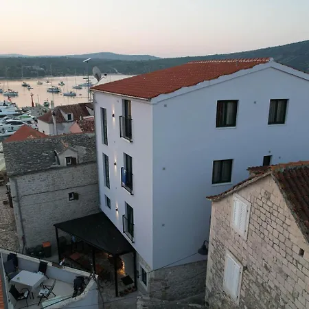 Azalea Dalmacija Luxury And Apartment *