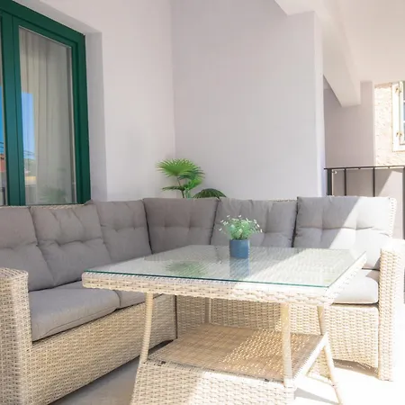 Azalea Dalmacija Luxury And Apartment Primošten