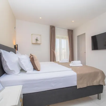 Azalea Dalmacija Luxury And 公寓