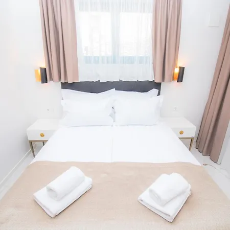 Azalea Dalmacija Luxury And 公寓