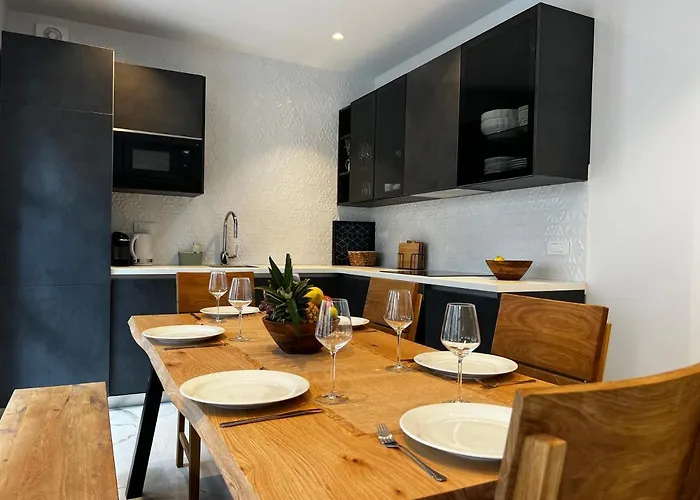 Azalea Dalmacija Luxury And * Primošten