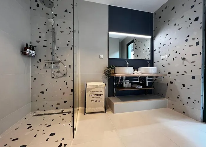 Daire Azalea Dalmacija Luxury And *