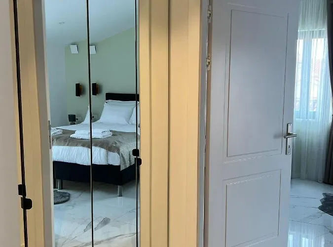 Azalea Dalmacija Luxury And Appartement