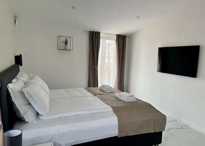 Daire Azalea Dalmacija Luxury And *