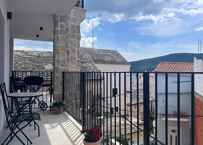 Azalea Dalmacija Luxury And * Primošten