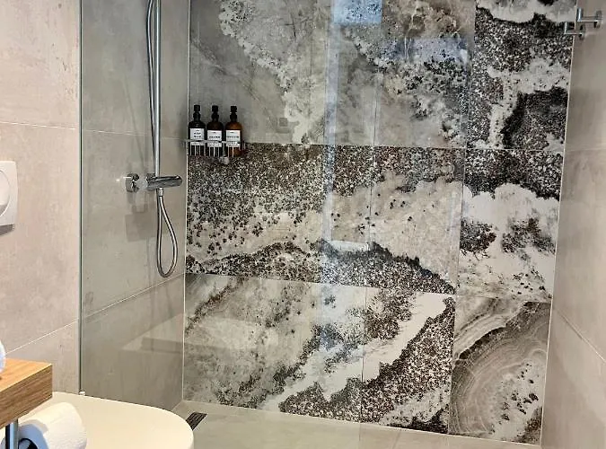 Azalea Dalmacija Luxury And Apartamento