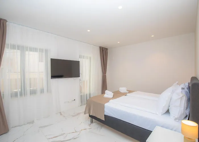 Daire Azalea Dalmacija Luxury And *