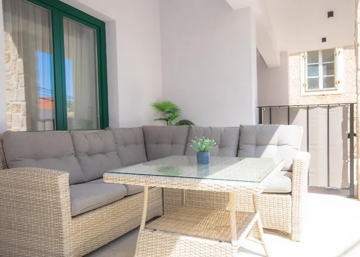 Azalea Dalmacija Luxury And Appartement Primošten