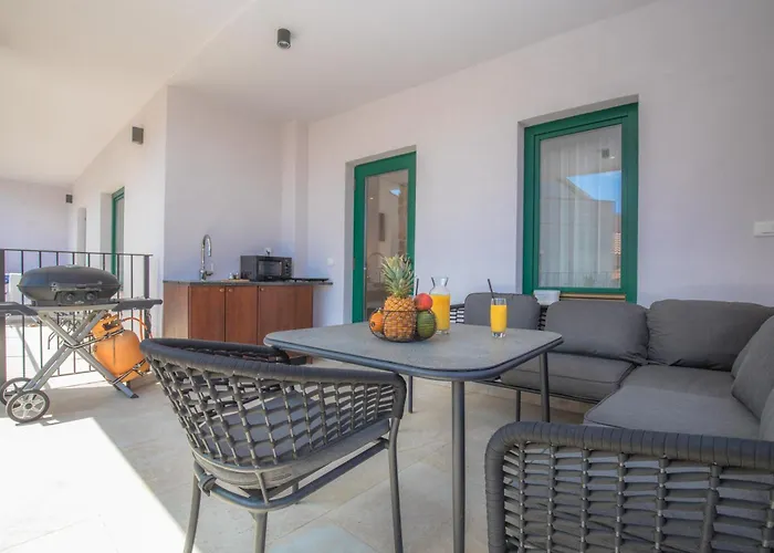 Azalea Dalmacija Luxury And Apartamento *